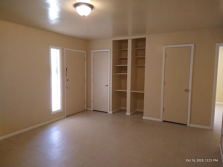 359 Waxwood Ln — Photo 22