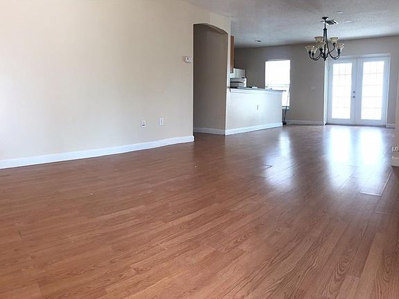 4th image of 244 Owenshire Cir