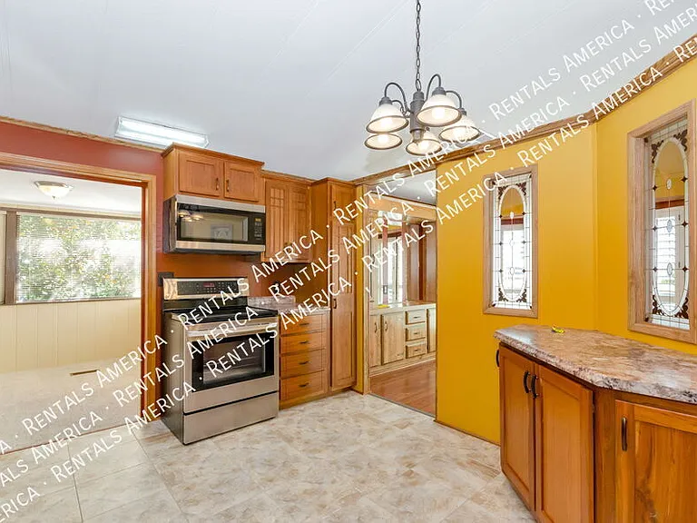10684 N Stromboli Ave — Photo 8