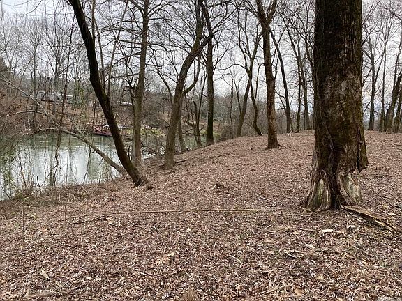 2nd image of 7 River Creek Ests