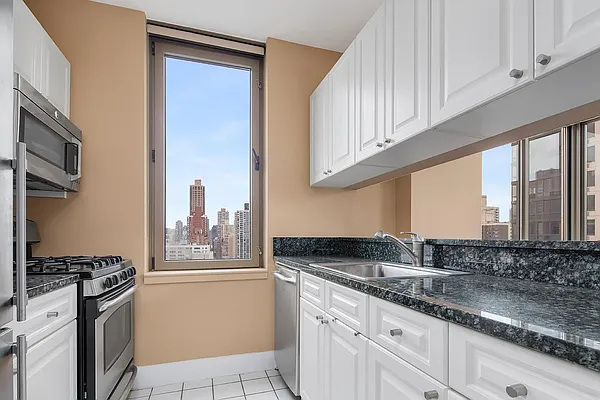 Sold by Town Residential | media 9