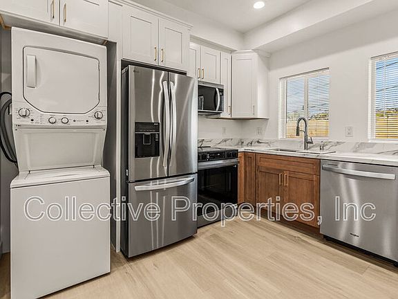 3rd image of 1507 Galveston St #102