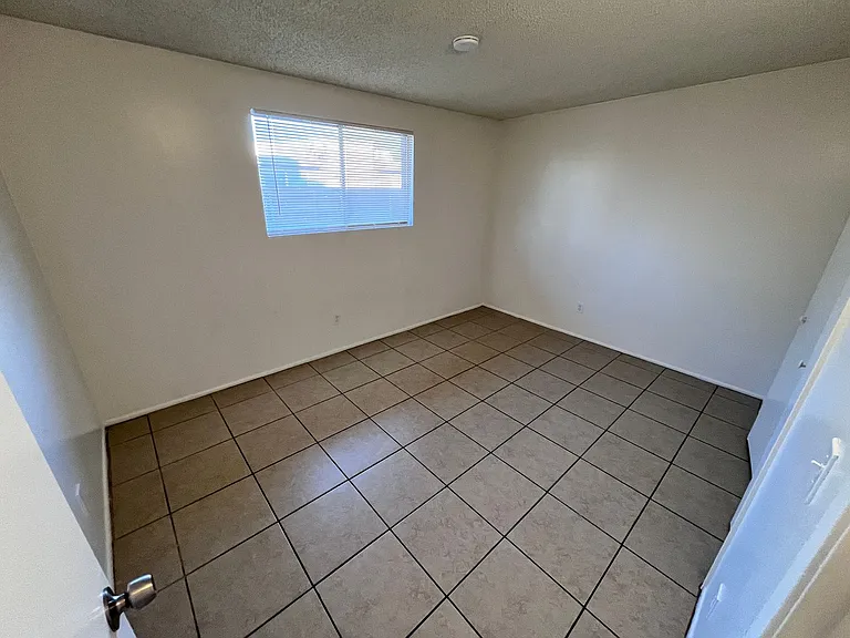 1501-1503 E Fort Lowell Rd — Photo 9