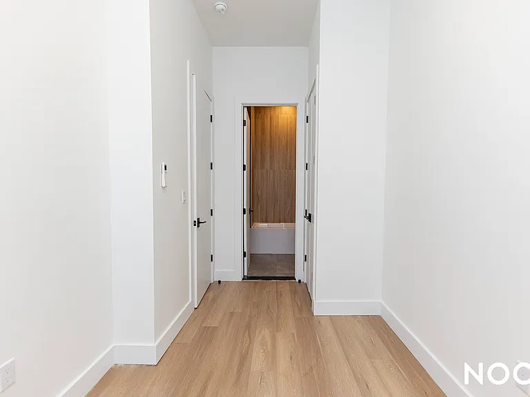 589 Knickerbocker Ave #1D — Photo 8