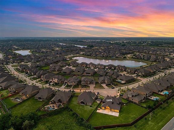 Wildwood At Oakcrest is a gated community with a lake for resident kayaking use (no motorized boats). There is also a community pool, splash-pad, clubhouse and playground for their residents.