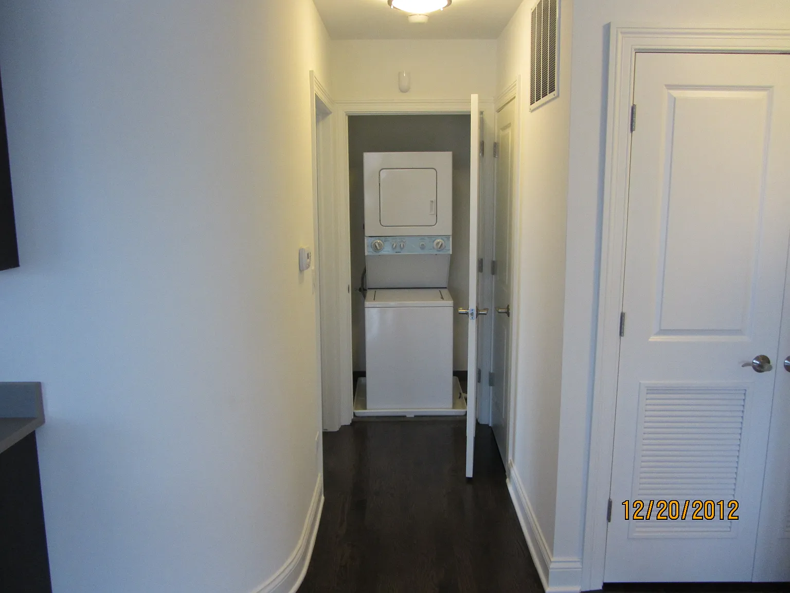 1 bed, 1.5 bath, 750 sqft, $2,350 — Photo 4