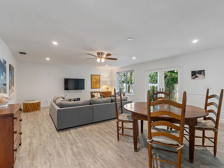 3463 Canal Ct — Photo 41