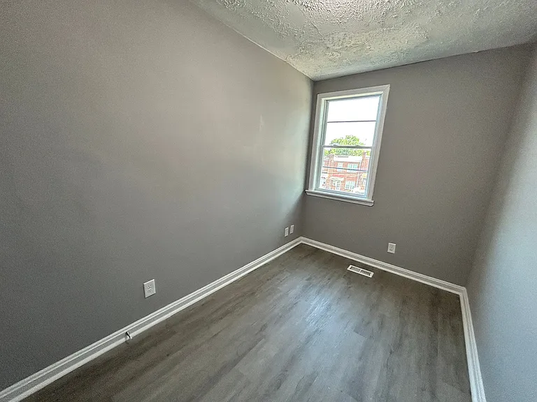 1503 Aldeney Ave — Photo 34