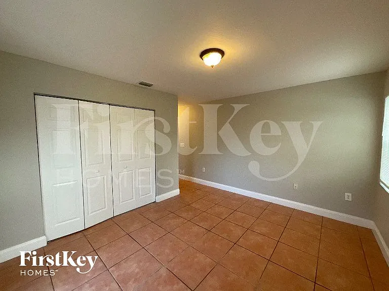 10352 SW 208th Ln — Photo 11