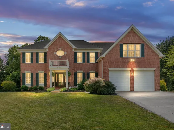 21573 Kouros Ct, Ashburn, VA 20147