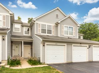 1311 Brookdale Dr, Carpentersville, IL