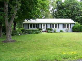 14 Pheasant Ln, Wynantskill, NY 12198