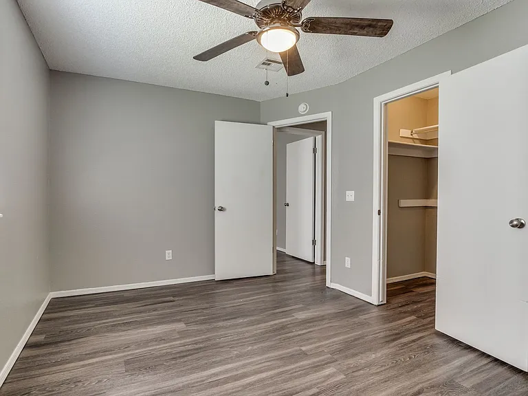 3916 SE 46th St — Photo 24