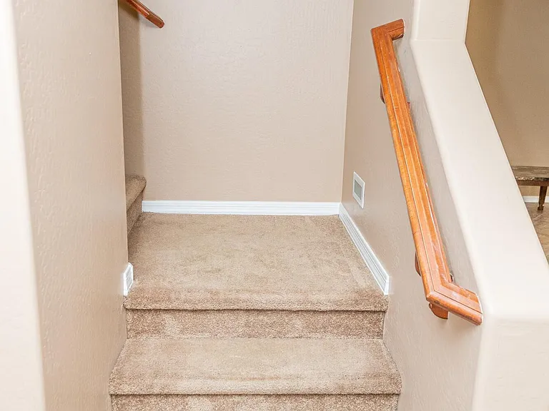 2162 W Scully Dr — Photo 10