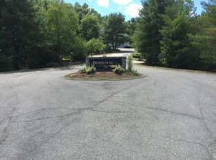 301 Pondview Pl, Tyngsboro, MA 01879