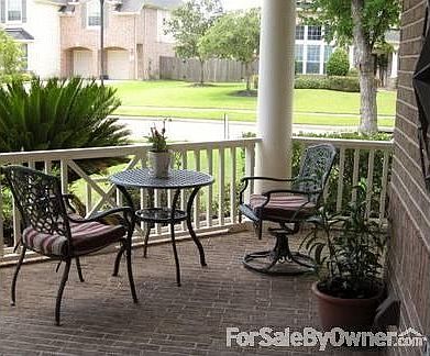 Front porch (from 2nd front door)