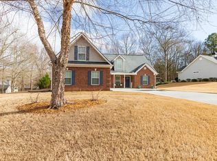 60 Green Valley Dr, Oxford, GA 30054