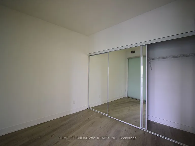 169 Fort York Blvd #301 — Photo 7
