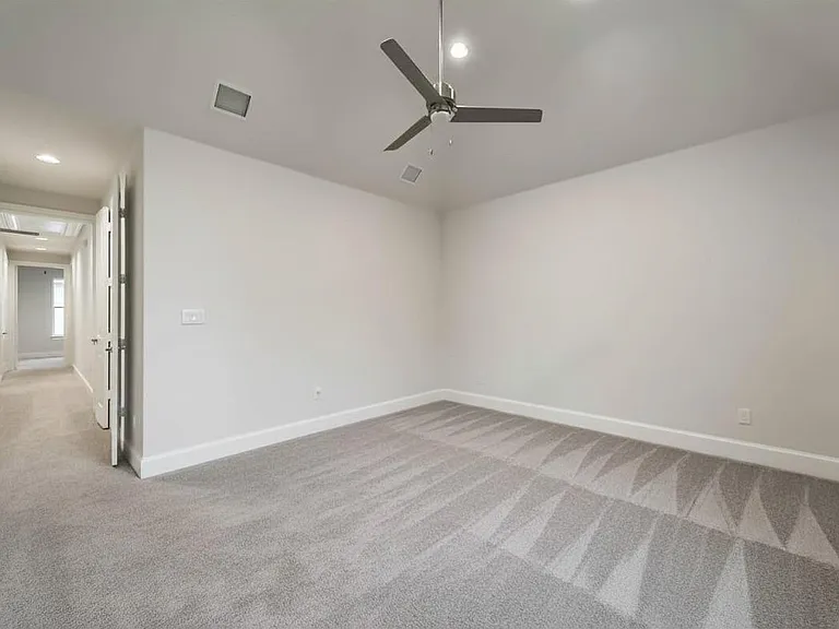 5308 S Capitol St — Photo 20