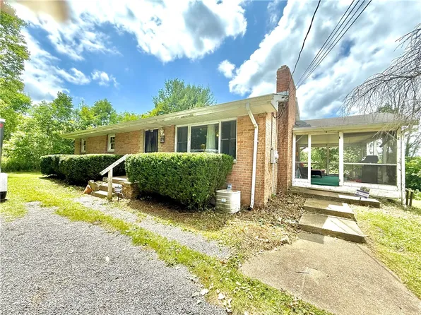 481 Enon Rd, Enon Valley, PA 16120