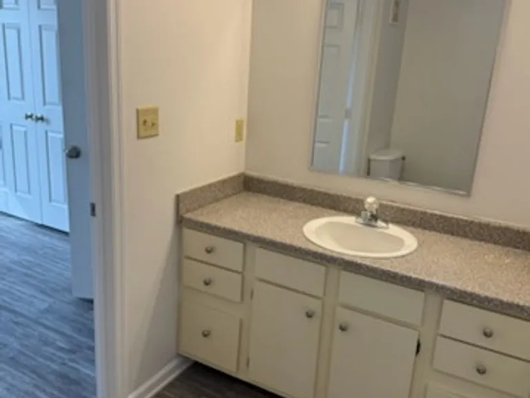 3404 Dill St NE #401 — Photo 10