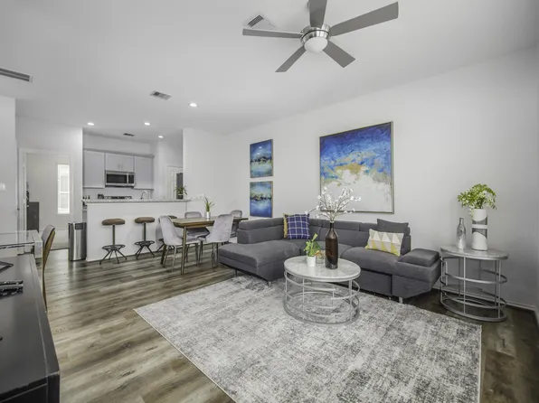 2926 Clay St, Houston, TX 77003