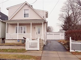 560 Sayre Ave, Perth Amboy, NJ 08861