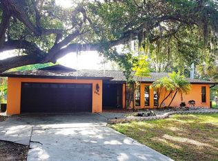 2911 48th St W, Bradenton, FL 34209