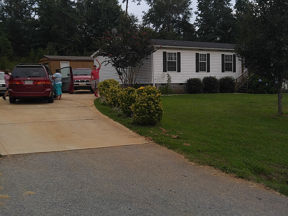 5th image of 106 Percival Dr
