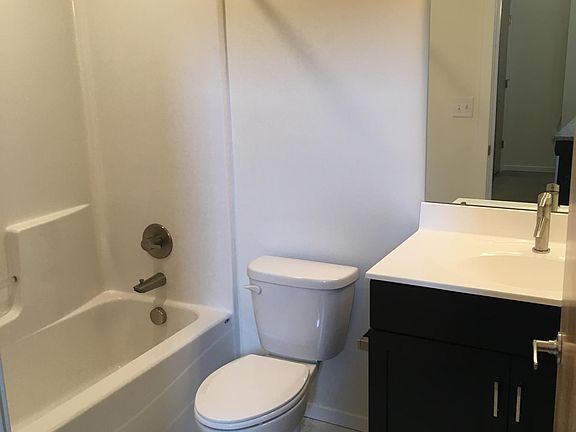 3rd image of 3 W 14th St #108