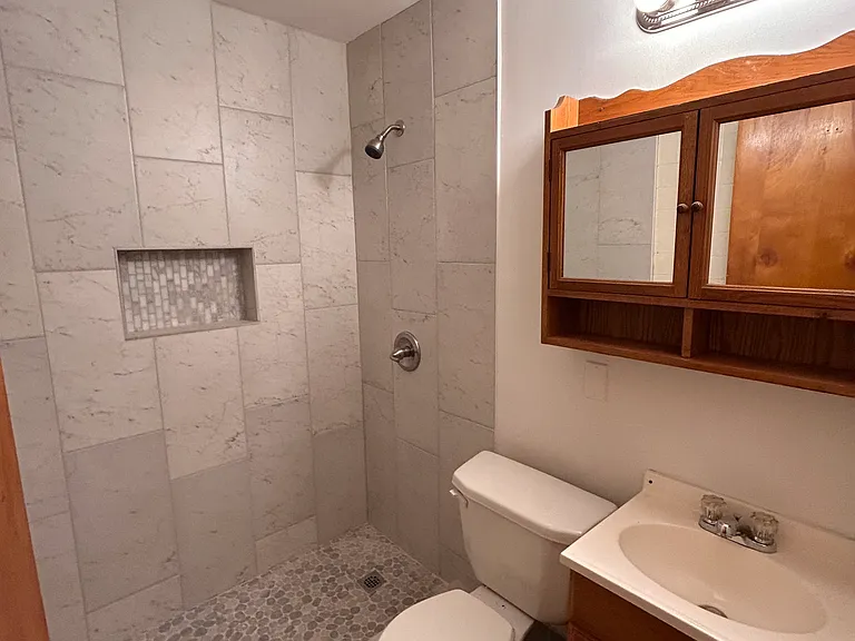 104 Lilac Dr #A — Photo 23