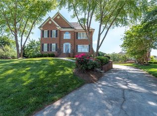 123 Foxmoor Ct, Advance, NC 27006