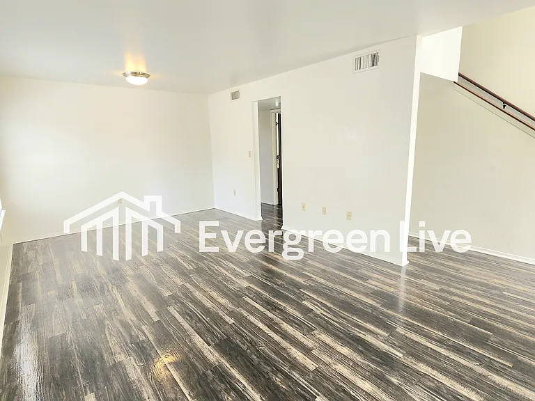 132 Hound Ct — Photo 3