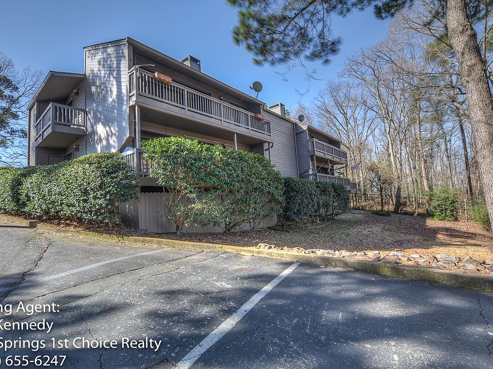 1st image of 200 Hamilton Oaks Dr