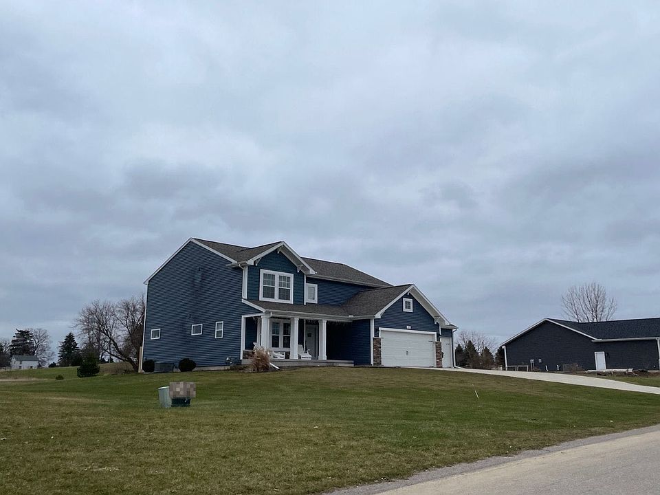 2nd image of 4871 Lauren Ln