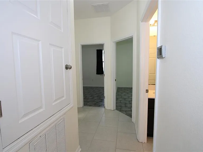 2380 Sanderling St — Photo 15