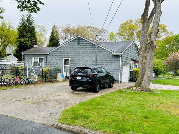 2020 Julia Goldbach Avenue, Ronkonkoma, NY 11779