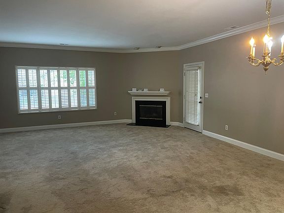 5th image of 1073 N Spoede Rd