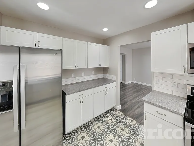 2943 Lowren Loop — Photo 8