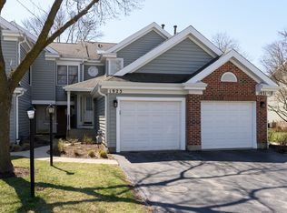 1923 Stillwater Rd, Arlington Heights, IL 60004