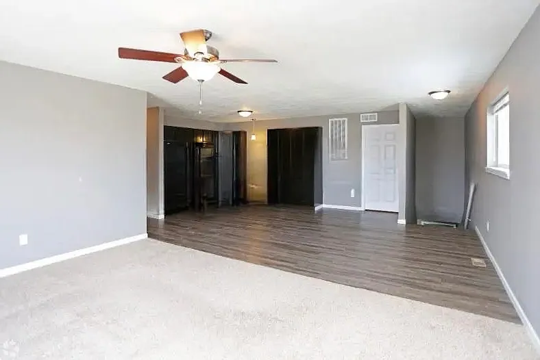 3 bed, 1290 sqft, $1,250 — Photo 2