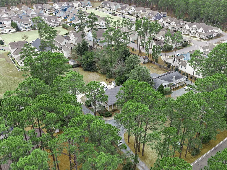 2050 Midland Rd — Photo 66