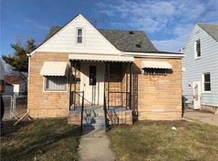 918 Morris Ave, Lincoln Park, MI 48146
