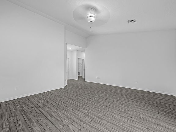 4th image of 7945 105th Court