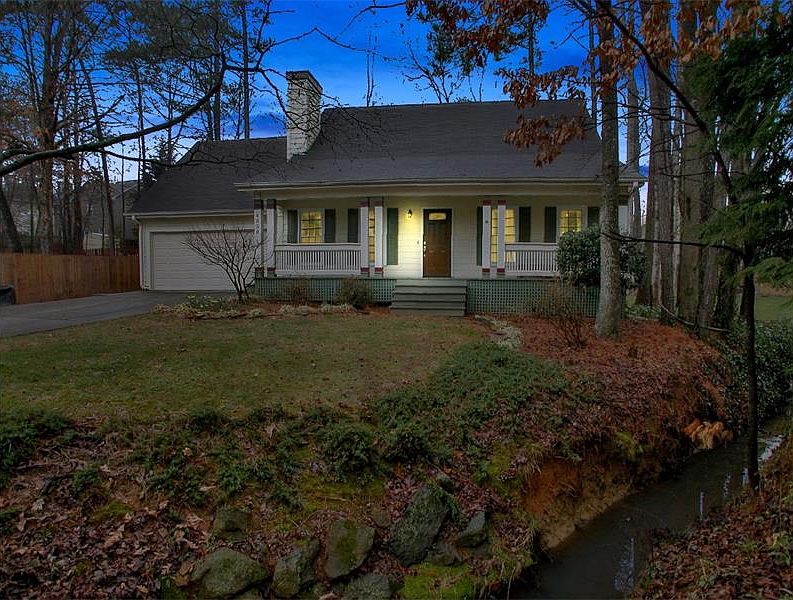 1st image of 4850 Hampton Square Dr