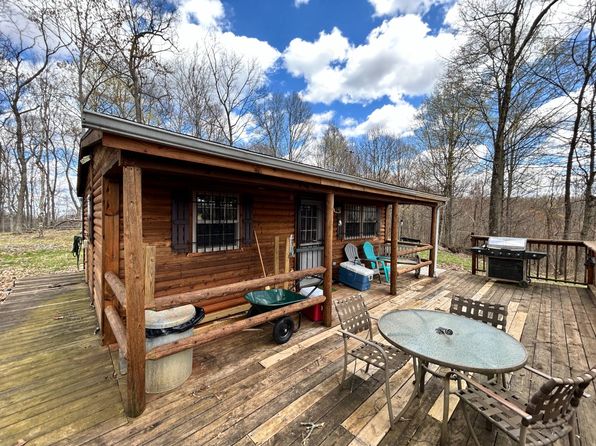 757 Huey Run Rd, Mannington, WV 26582