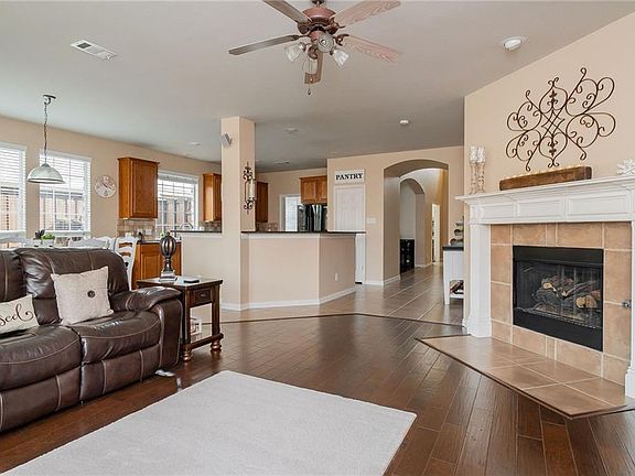 3rd image of 2353 Quail Creek Dr