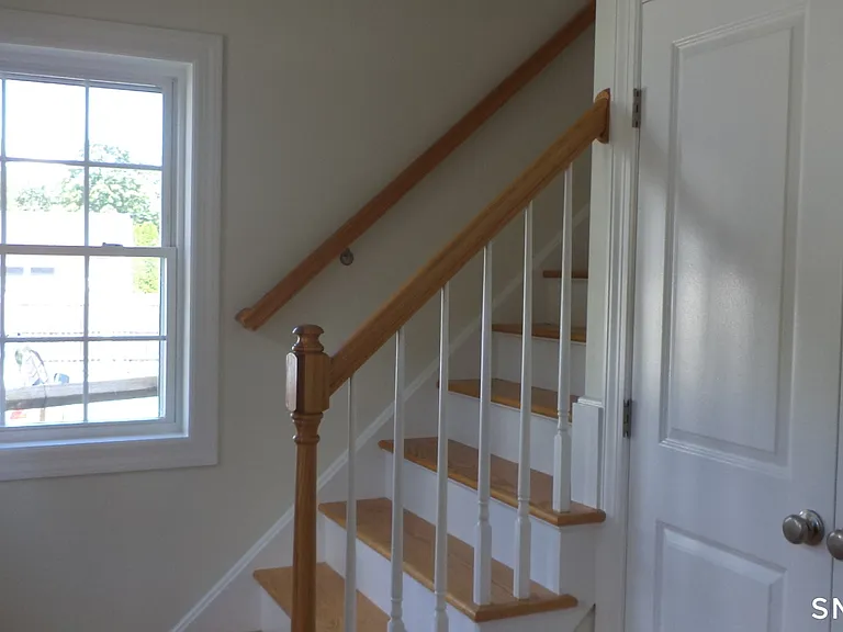33 Maple Ave #A — Photo 10