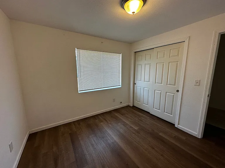 1160 W Vine St — Photo 5
