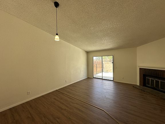 3rd image of 1219 E Avenue R7